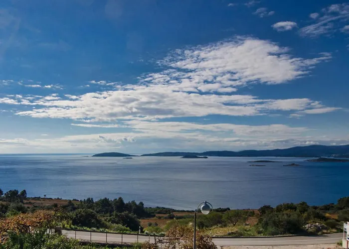 Dom wakacyjny Biserka *